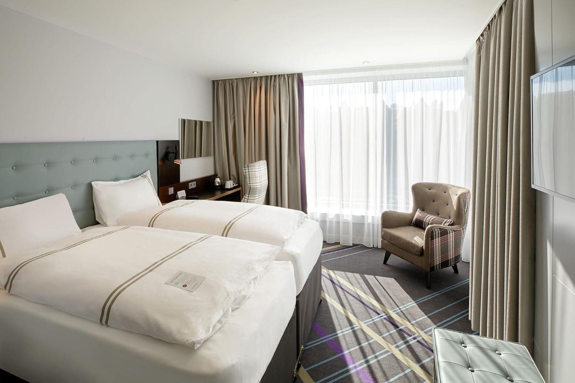Premier Inn Hamburg City Zentrum Esterno foto